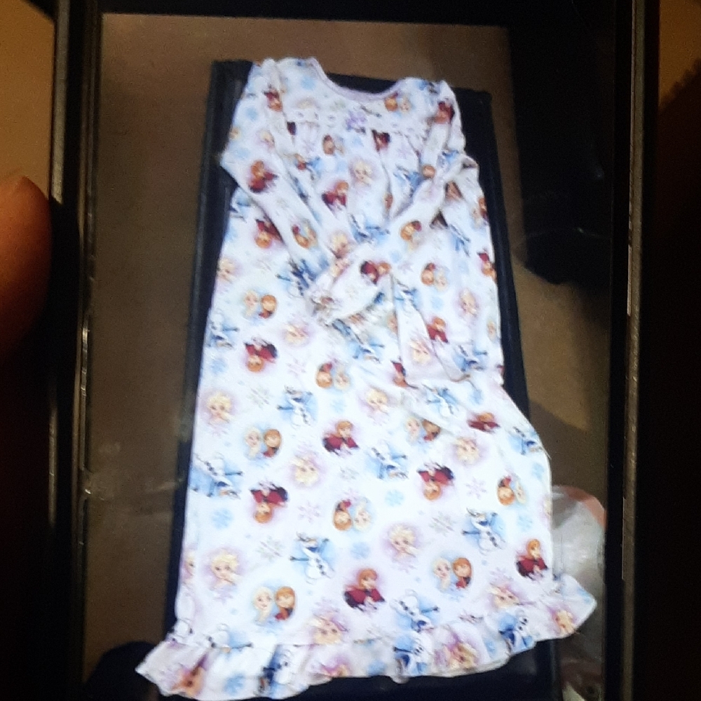 Frozen Themed Kids Pajamas - White and Blue